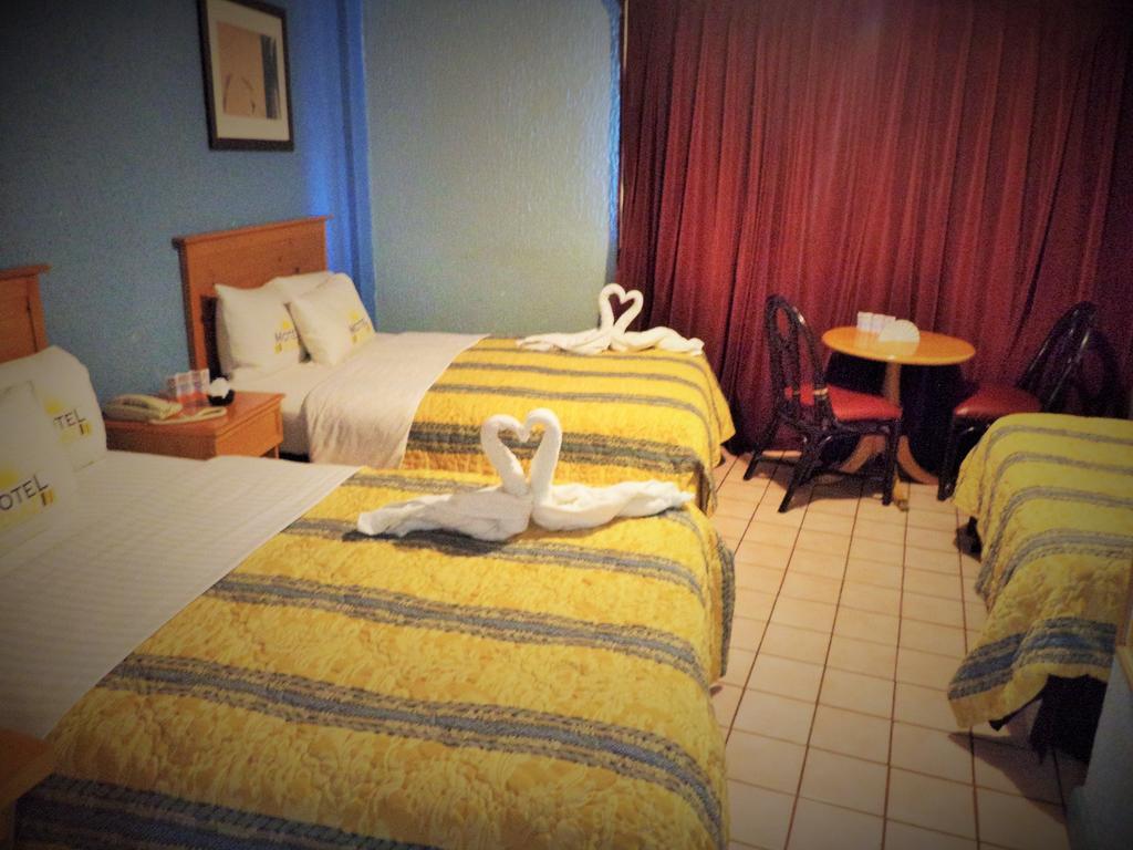 Hotel Diaz Tijuana Værelse billede