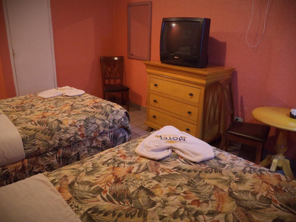 Hotel Diaz Tijuana Værelse billede