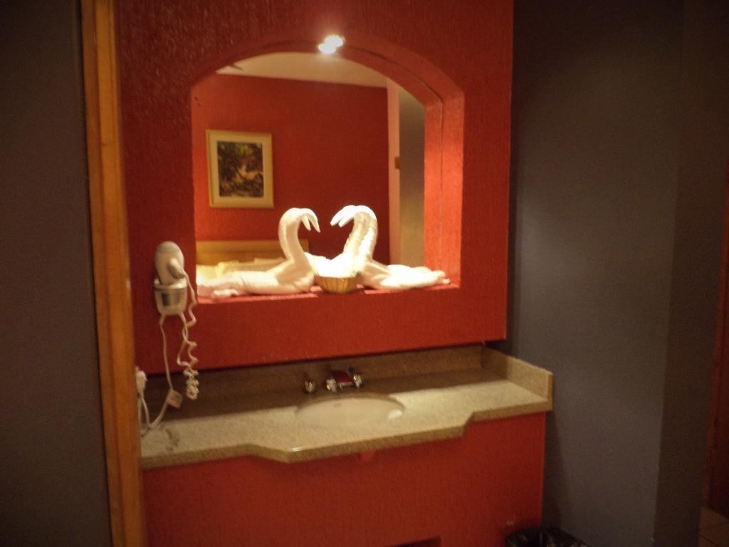 Hotel Diaz Tijuana Værelse billede