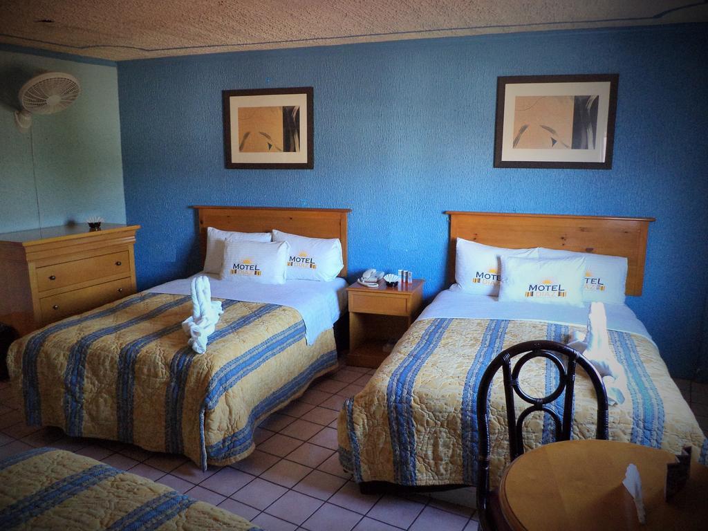 Hotel Diaz Tijuana Værelse billede
