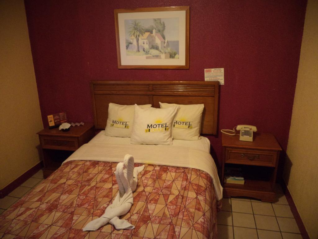 Hotel Diaz Tijuana Eksteriør billede