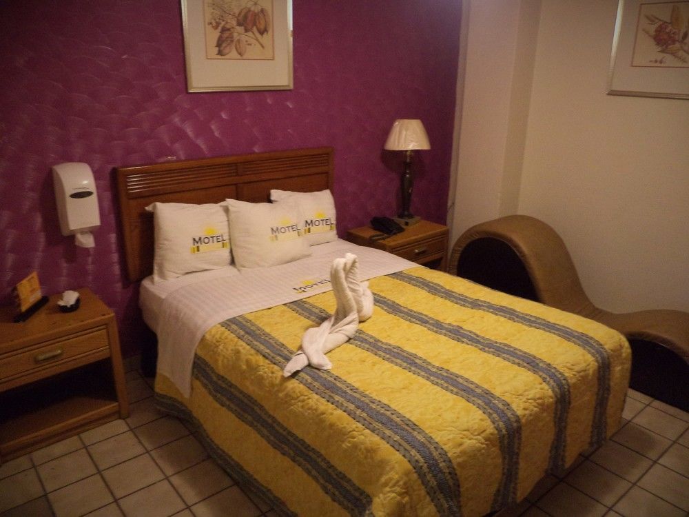 Hotel Diaz Tijuana Eksteriør billede