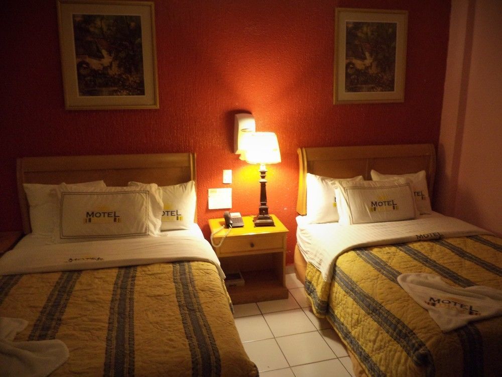 Hotel Diaz Tijuana Eksteriør billede